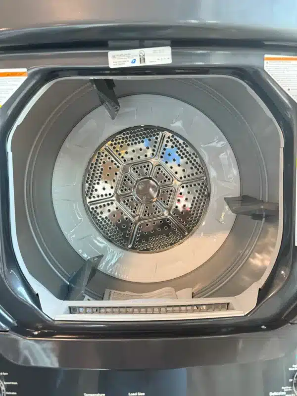 GE Laundry Center – 27", 4.4 & 5.9 cu. ft., 800 RPM, White - GUD37ESMMDG - Image 4