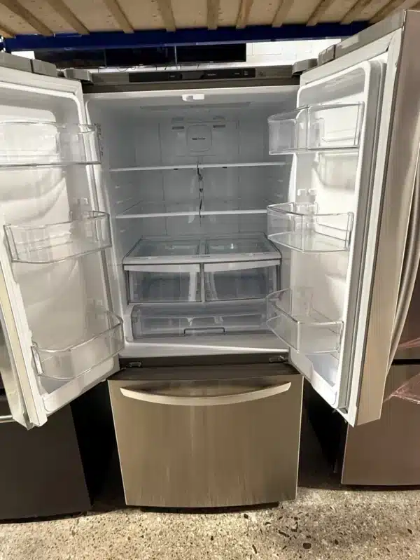 LG Refrigerator – 30", Stainless Steel, 21.8 cu ft – LRFNS2200S - Image 4