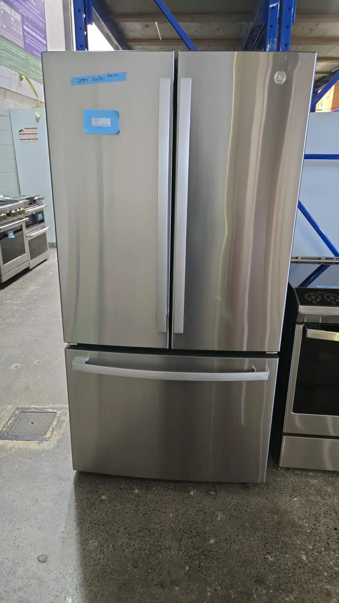 Réfrigérateur GE à portes françaises – 36", 27 pi³, distributeur d’eau intérieur, acier inoxydable - GNE27JYMFS – Image 6