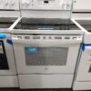 Cuisinière autonome 5 pi.cu, Autonettoyante, Blanche -  JCB635DKWW – Image 2