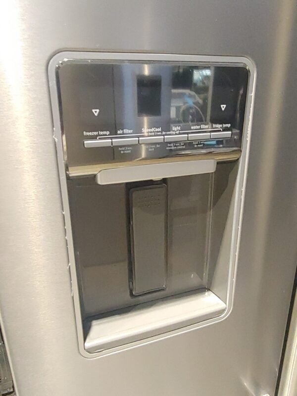 Réfrigérateur à portes françaises Maytag 30’’, Distributeur externe, 20 pi.cu, Stainless - MFW2055FRZ – Image 5