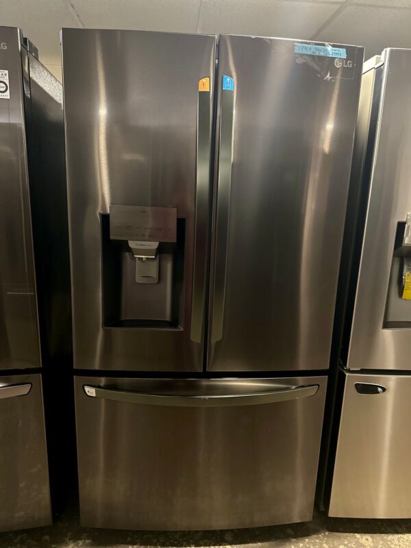LG 36'', 27.9 cu. ft. French Door Refrigerator, Black Stainless - Image 5