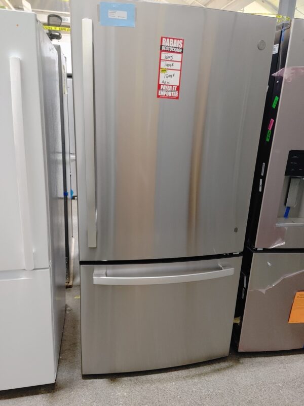 Réfrigérateur de 24,8 pi³ à congélateur inférieur, Stainless - GDE25EYKFS – Image 6