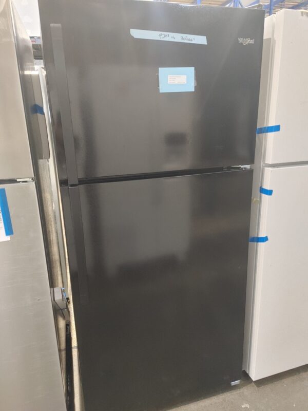 Réfrigérateur à congélateur supérieur Whirlpool 30’’, 18.2 pi.cu., Noir - WRT318FZDB – Image 7
