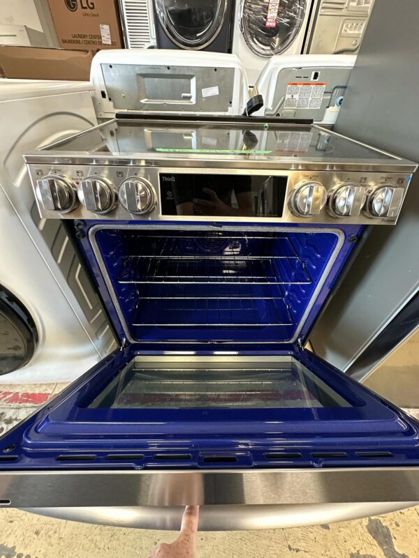 30” Slide-In Range, Air Fry, 6.3 cu.ft., Wi-Fi, Stainless Steel – LSEL6337F - Image 6