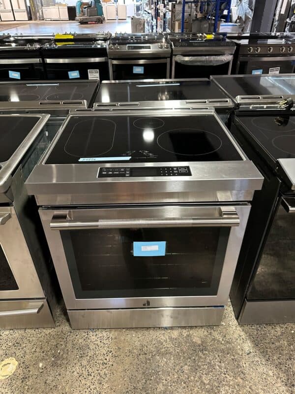 Jenn-Air 30'' Slide-in Induction Range, 6,4 cu. ft, Air Fry, Stainless - JIS1450ML - Image 4