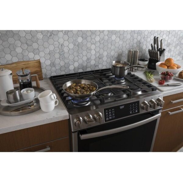 Cuisinière au gaz 30’’, Slide-in, 5.6 pi.cu, 21 000 BTU, Stainless – PCGS930YPFS – Image 3