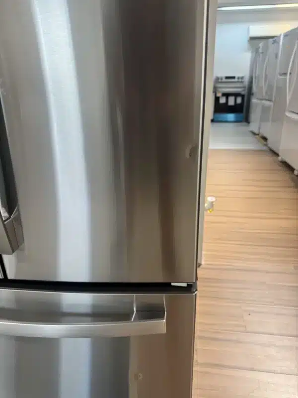 33'' French door Refrigerator, 24.8 cu.ft., Fingerprint resistant stainless-PNE25NYRKFS - Image 3