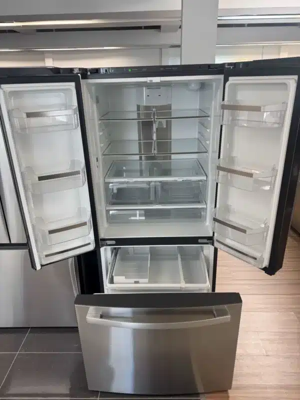 33'' French door Refrigerator, 24.8 cu.ft., Fingerprint resistant stainless-PNE25NYRKFS - Image 5