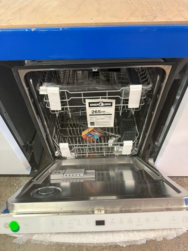 GE 24″ Built-In Dishwasher – 2 Racks, 50 dBA  - GBT640SGPWW - Image 5
