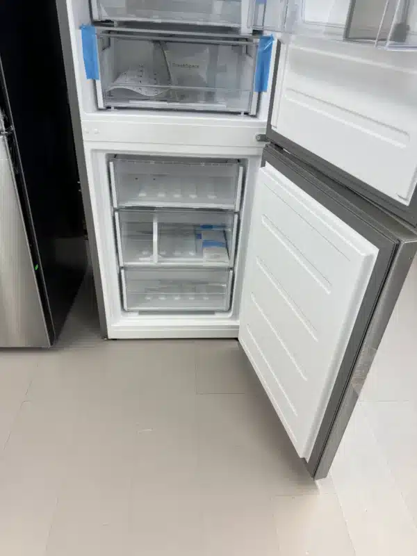 24'' Counter-Depth Bottom Freezer Refrigerator, Dual Cooling – URB551WNGZ - Image 4