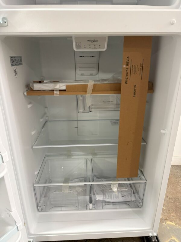 Réfrigérateur Whirlpool de 18 pi³ à congélateur en haut - Blanc - WRT318FZDW – Image 4