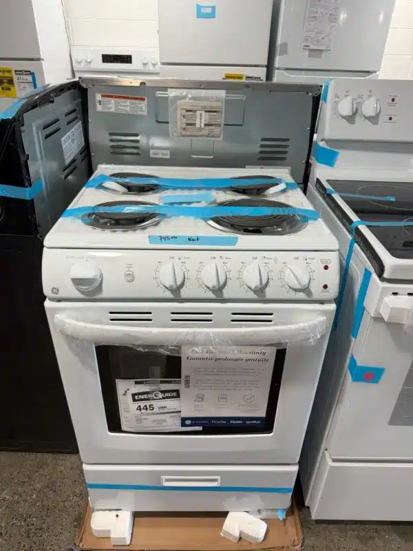 GE Electric Range – 24", 2.9 cu. ft., 4 Burners, White - JCAS300DMWW - Image 4
