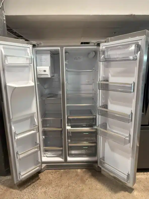 Frigidaire Professional Side-by-Side Refrigerator – 36", 22.3 cu. ft., Counter Depth, Stainless - PRSC2222AF - Image 5