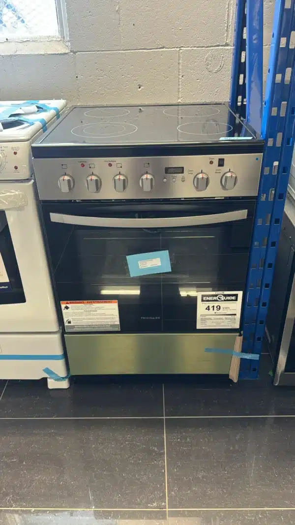 Cuisinière électrique Frigidaire – 24", 1,9 pi³, Acier inoxydable - FCFE242CAS – Image 5