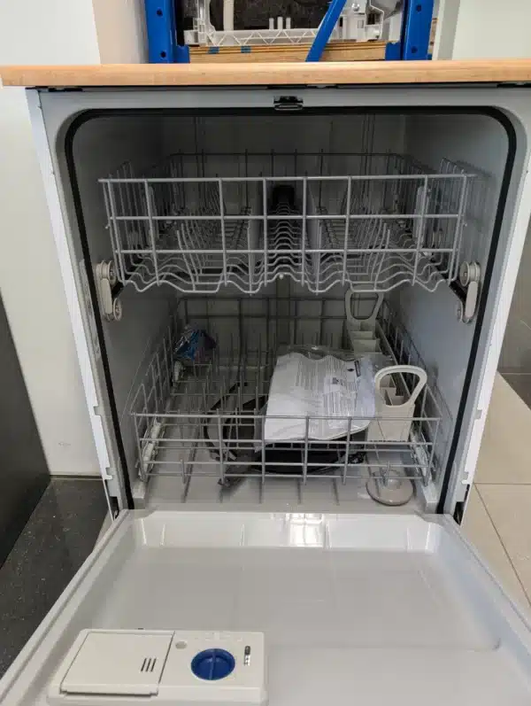 Lave-vaisselle Whirlpool 24 po, entièrement intégré, 3 cycles – Blanc – WDP370PAHW2 – Image 2