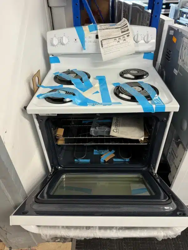 Cuisinière électrique GE 30 po – 4 brûleurs – Autonettoyante – Blanc Modèle : JCBP240DMWW – Image 3