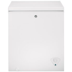 Congélateur coffre GE 24.75 po, blanc 5 pi³– FCM5STBWW
