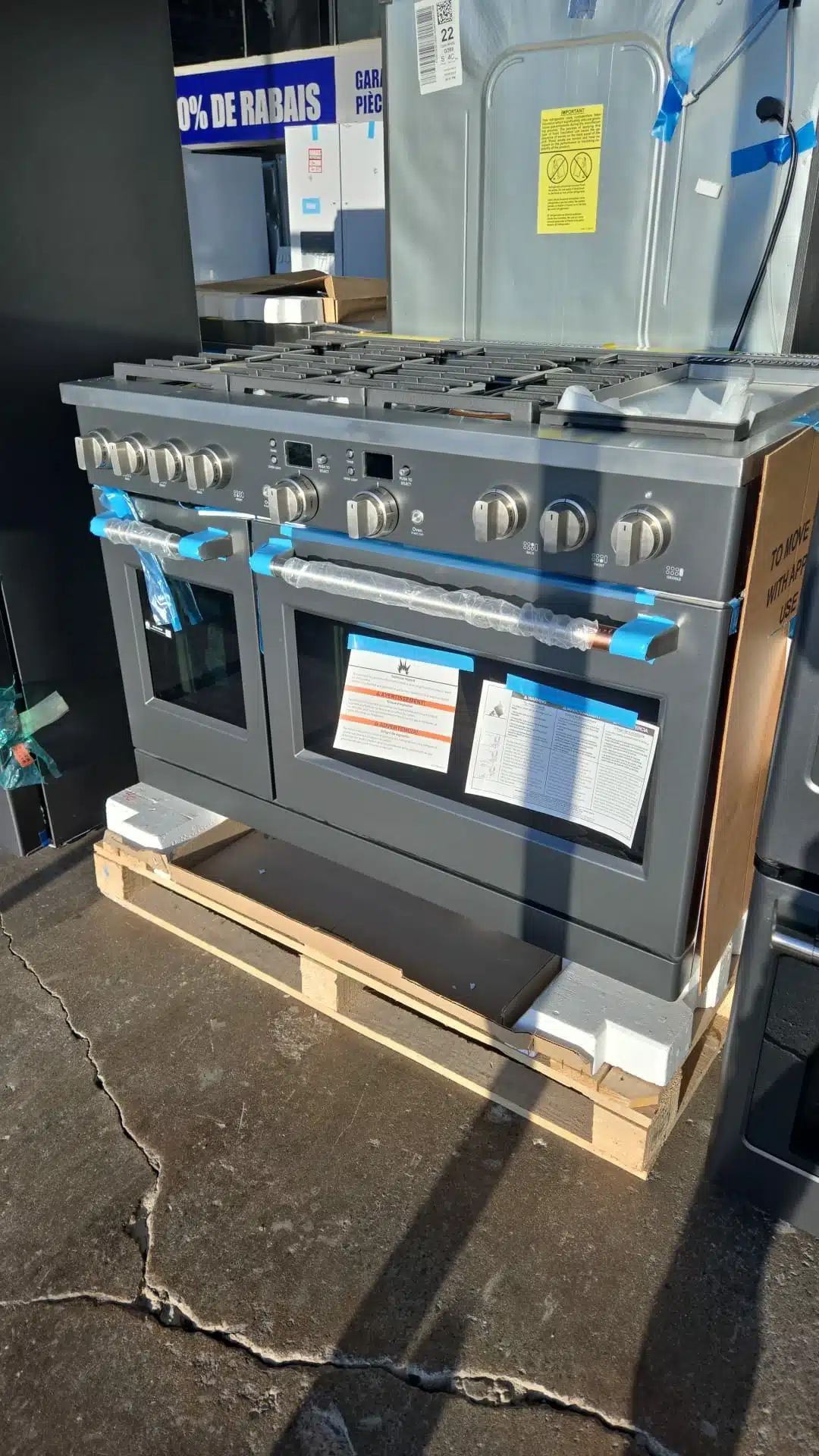 Cuisinière à biénergie CAFE , 8.25 pi. cu, 48 pouces, noir – C2Y486P3T2D1 – Image 6